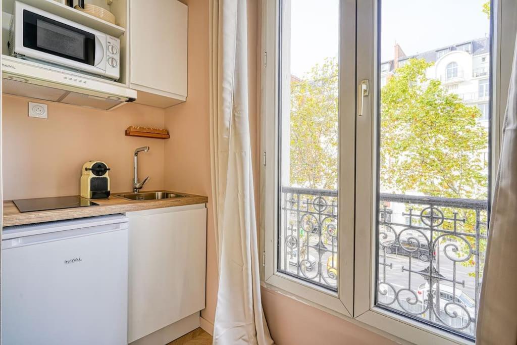 Appartement Colore Wagram - II Paris Bagian luar foto